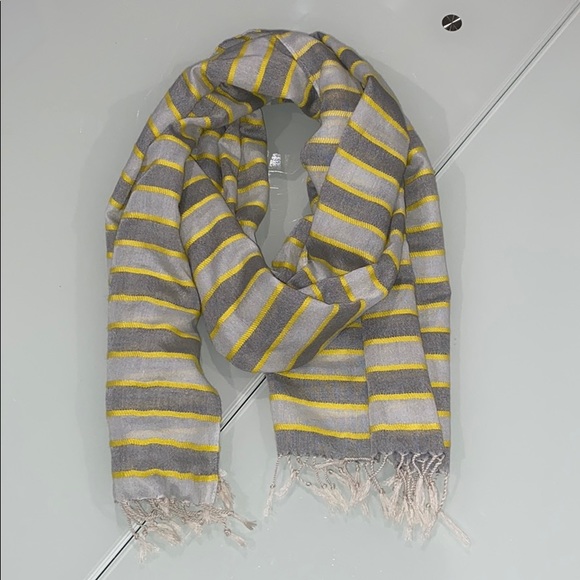 Forever 21 Unisex Scarf - Picture 1 of 2
